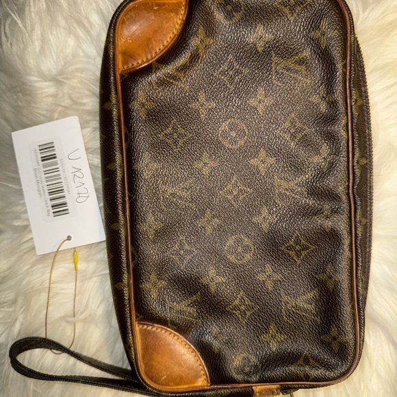 Louis Vuitton Monogram Brown Women’s Wristlet - Picture 10 of 12